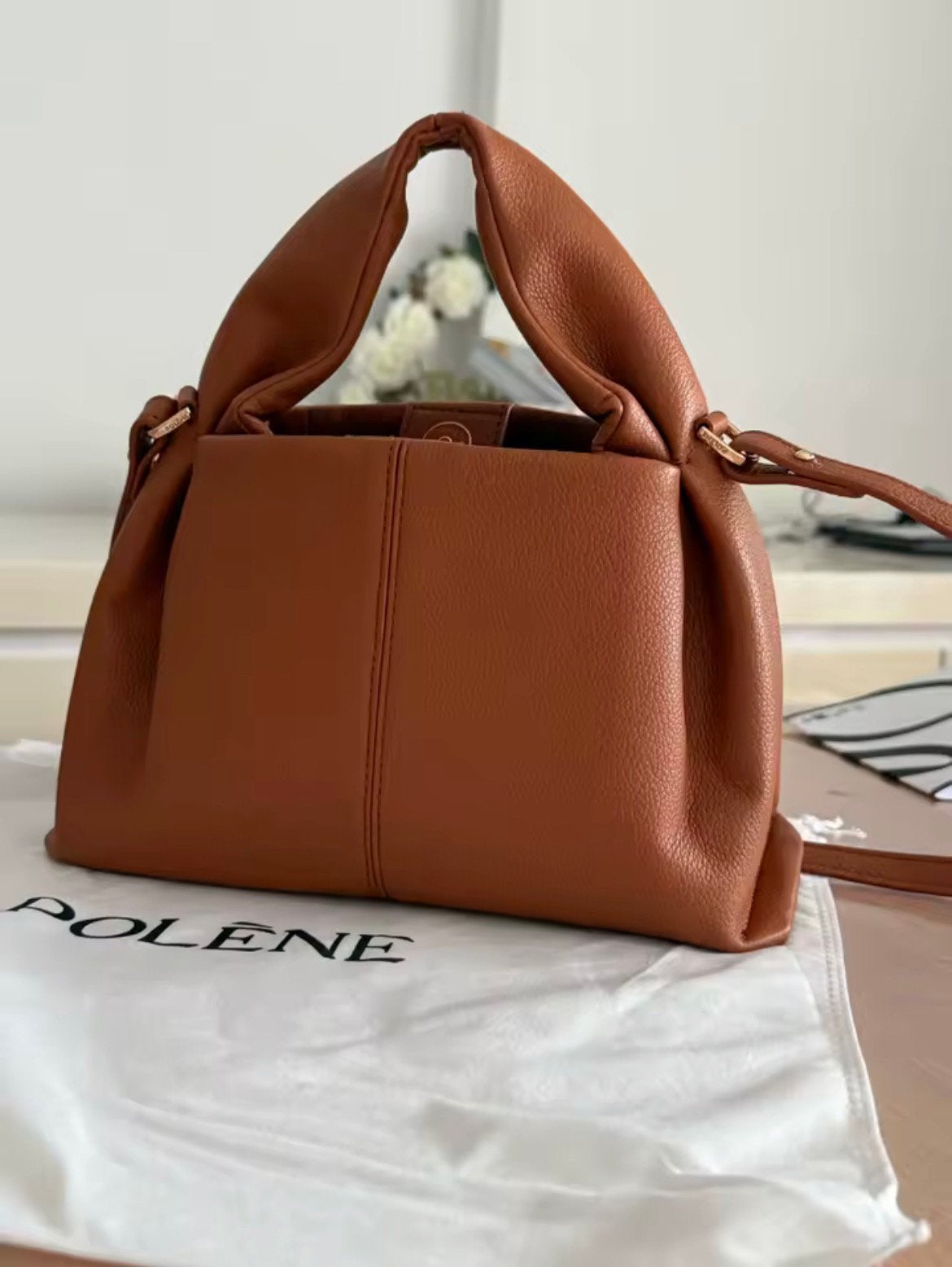 Polène designer tas - Stijlvol en tijdloos, Sieraden, Tassen en Uiterlijk, Tassen | Damestassen, Verzenden, Zo goed als nieuw