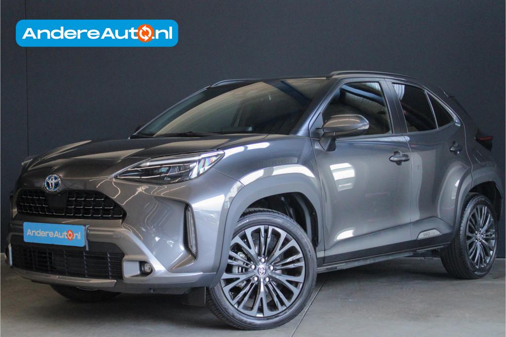 Toyota Yaris Cross 1.5 Hybrid Adventure AWD |dealer onderhou, Stoelverwarming, Gebruikt, Zwart, 1490 cc