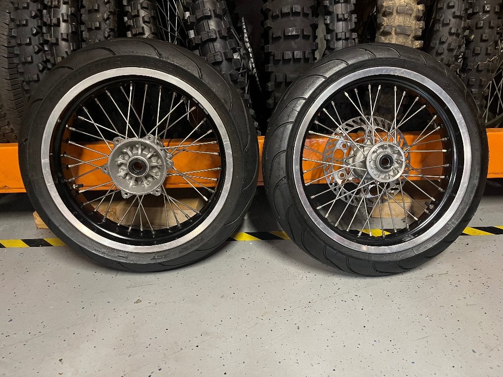 Supermotor wielen + banden 17 inch Kawasaki kx 500, Motoren, Ophalen of Verzenden