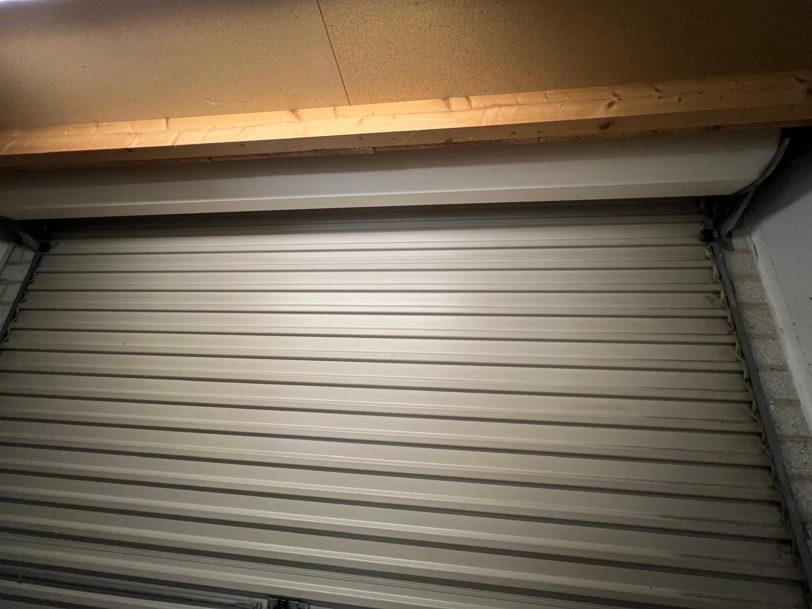 Polynorm Rolluik garagedeur, wit, handbediend, Ophalen, Gebruikt, 120 cm of meer, Garagedeur