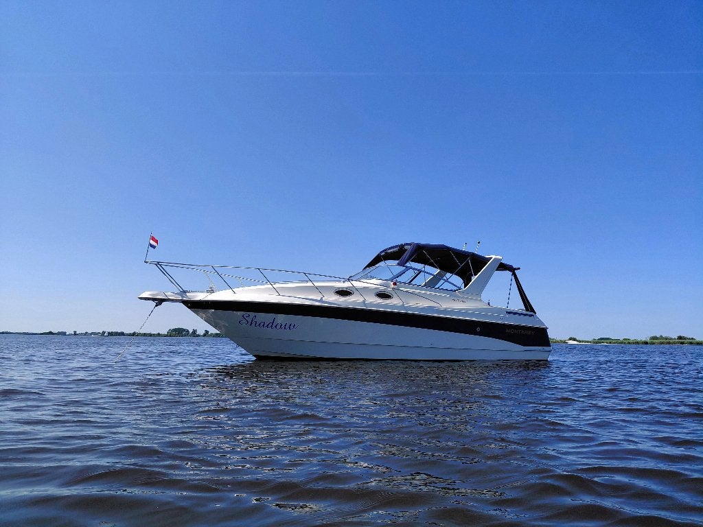 Motorboot | Monterey | Boegschroef | Uitgebreid gereviseerd, 10 m, Gebruikt, Binnenboordmotor, Walstroom