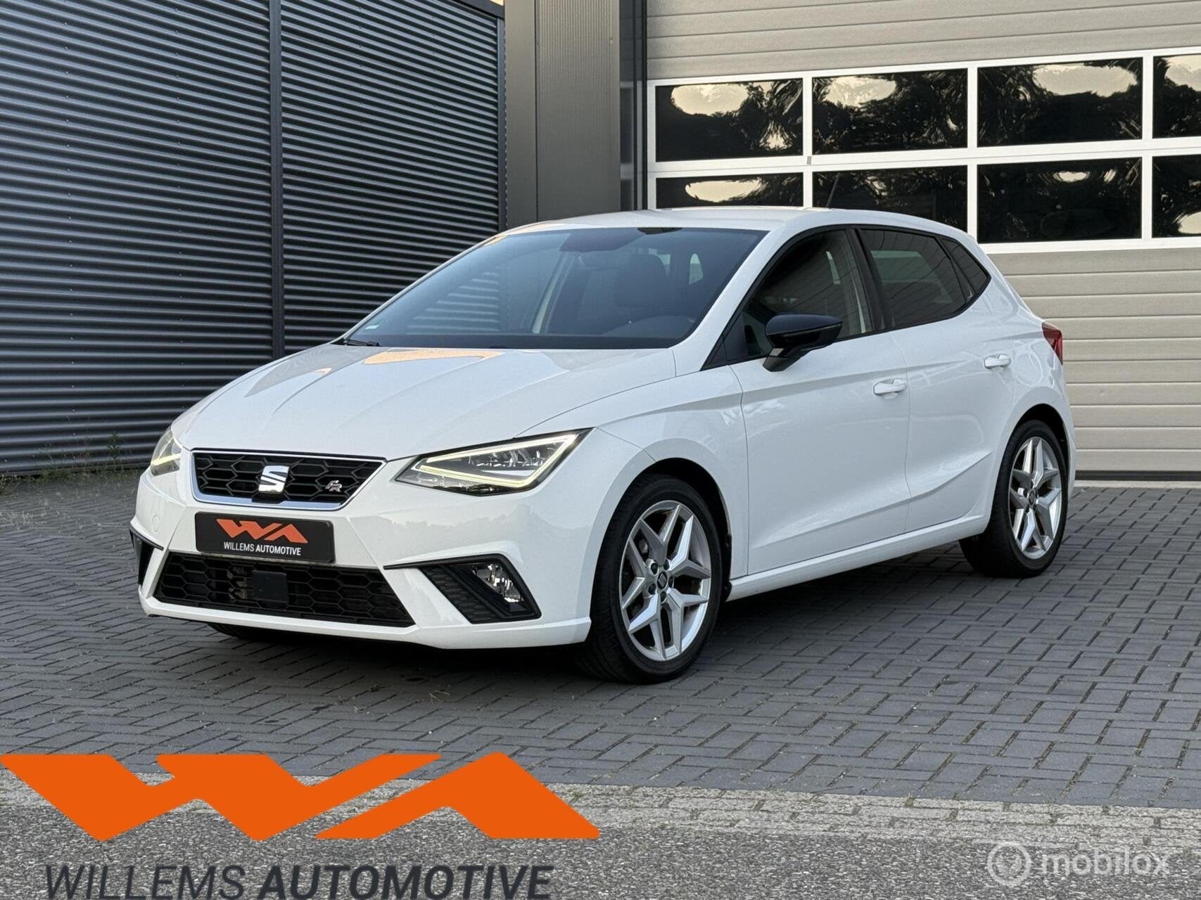 Seat Ibiza 1.0 TSI FR 17'Inch|LED|Cruise|Stoelverwarming, Auto's, Seat, Voorwielaandrijving, Stof, Automatische klimaatregeling