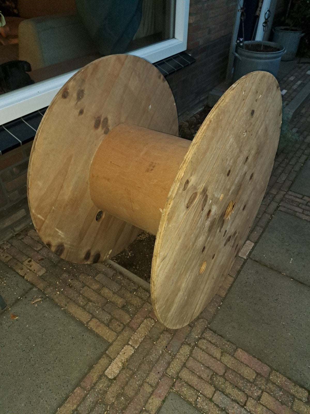 Grote houten haspel ruilen voor doosje soesjes, Ophalen, Gebruikt