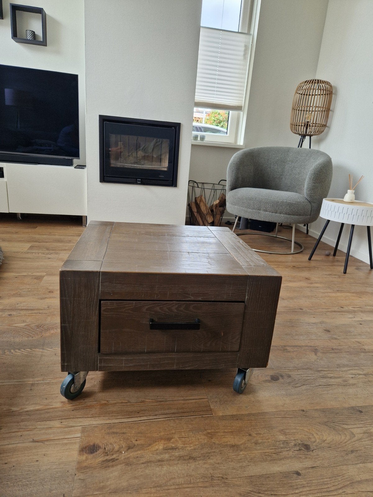 Houten salontafel Henders & Hazel 60x60x40 cm, Ophalen, Gebruikt, 100 tot 150 cm, Vierkant