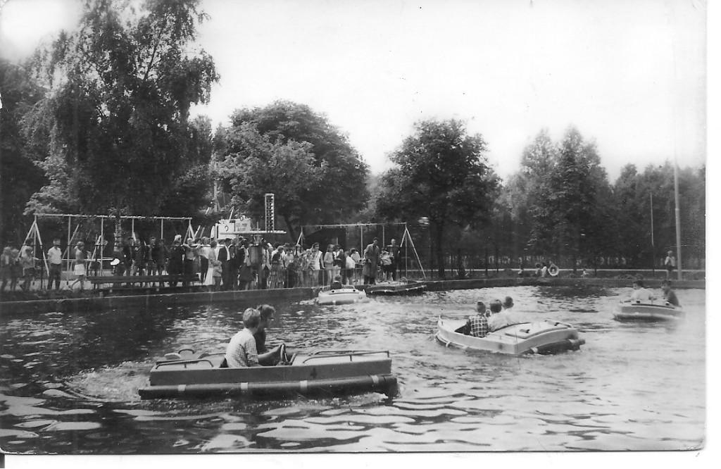 Oud Valkeveen Motorbootjes   Naarden., Ophalen of Verzenden, 1960 tot 1980, Ongelopen, Noord-Holland