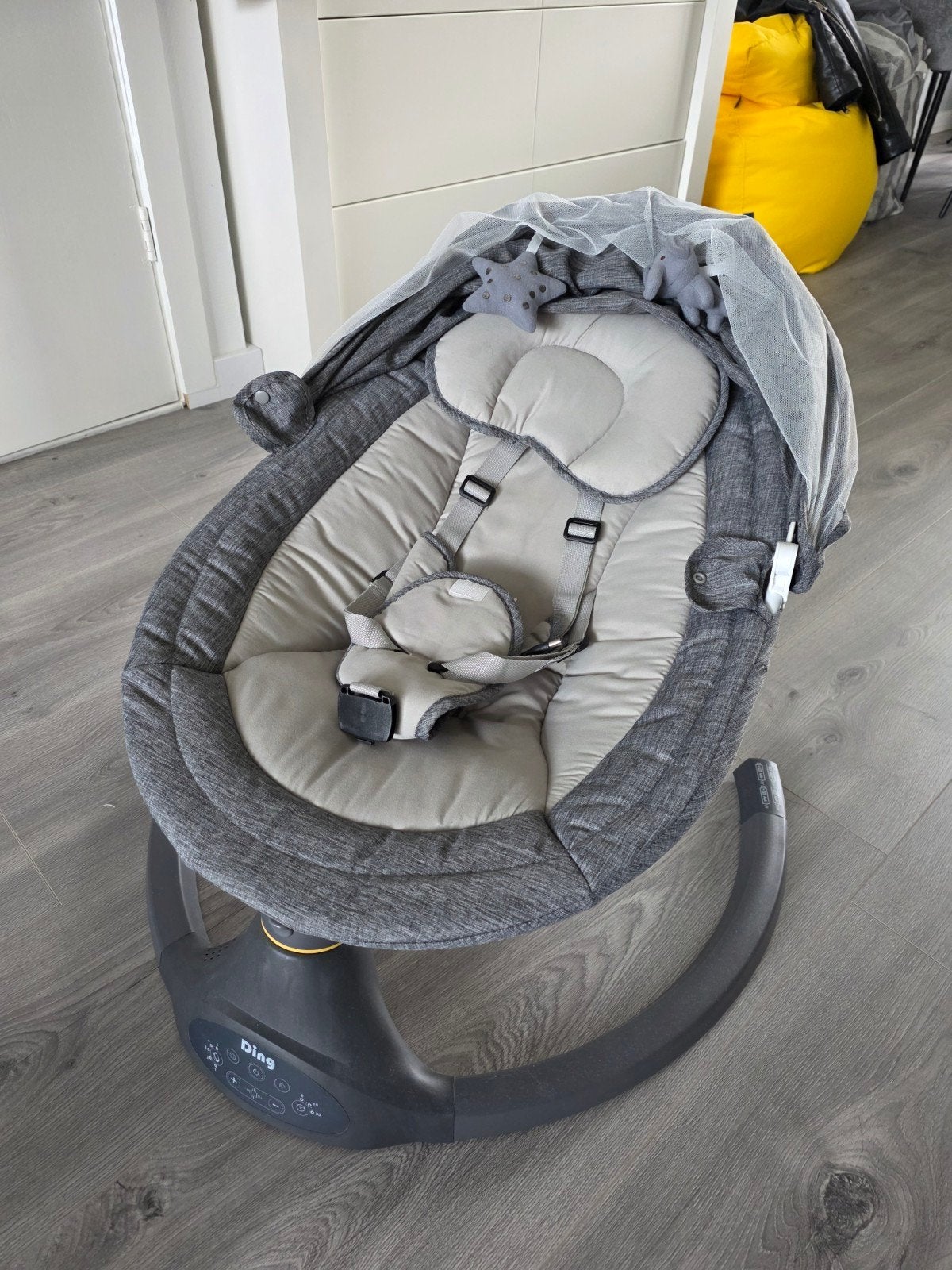 Ding nieuwe electrische schommelstoel, Kinderen en Baby's, Overige merken, Schommelstoel, Nieuw, Ophalen of Verzenden