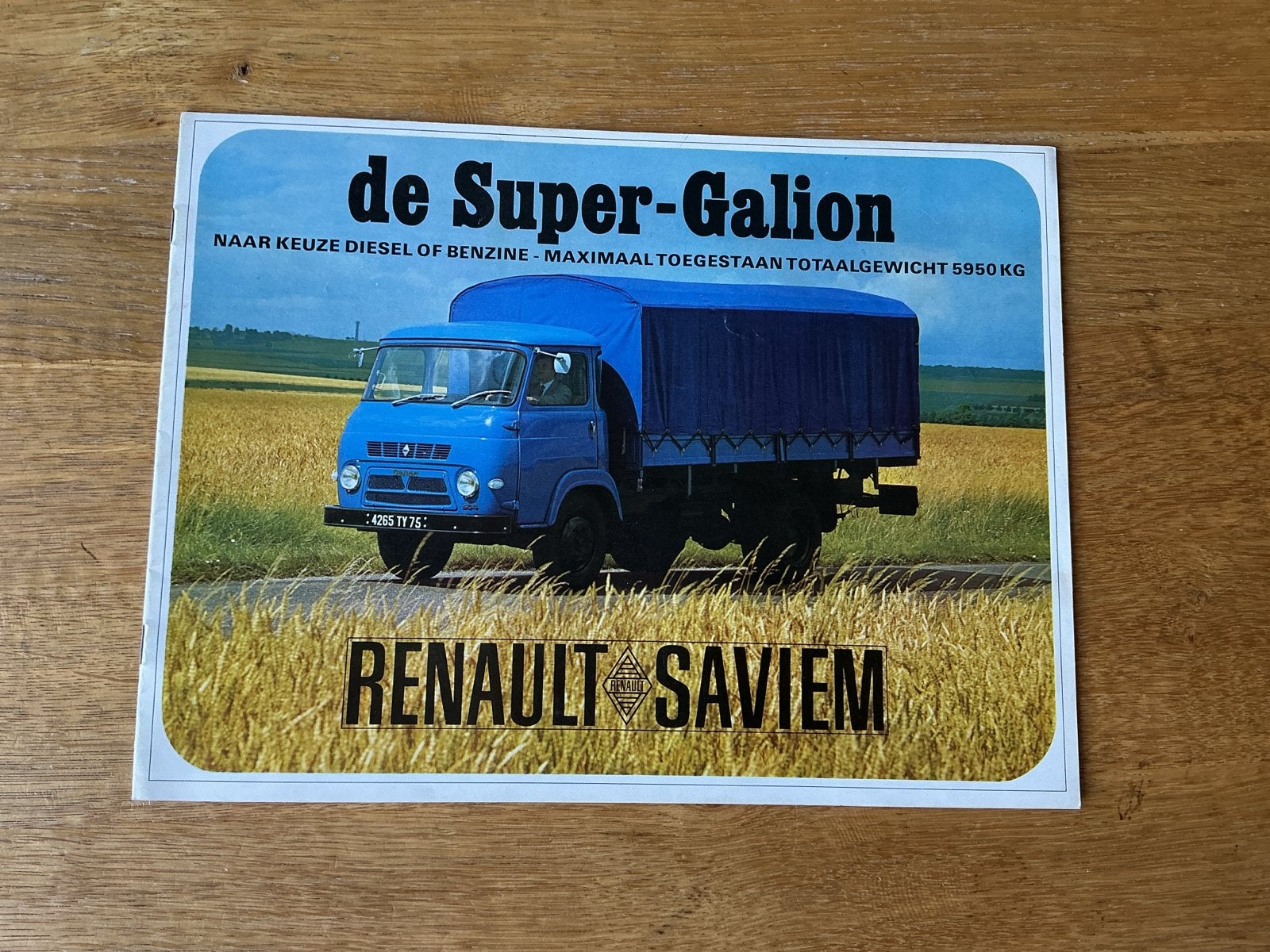 Renault Saviem Super-Galion folder - Origineel uit 1975, Ophalen of Verzenden, Gelezen