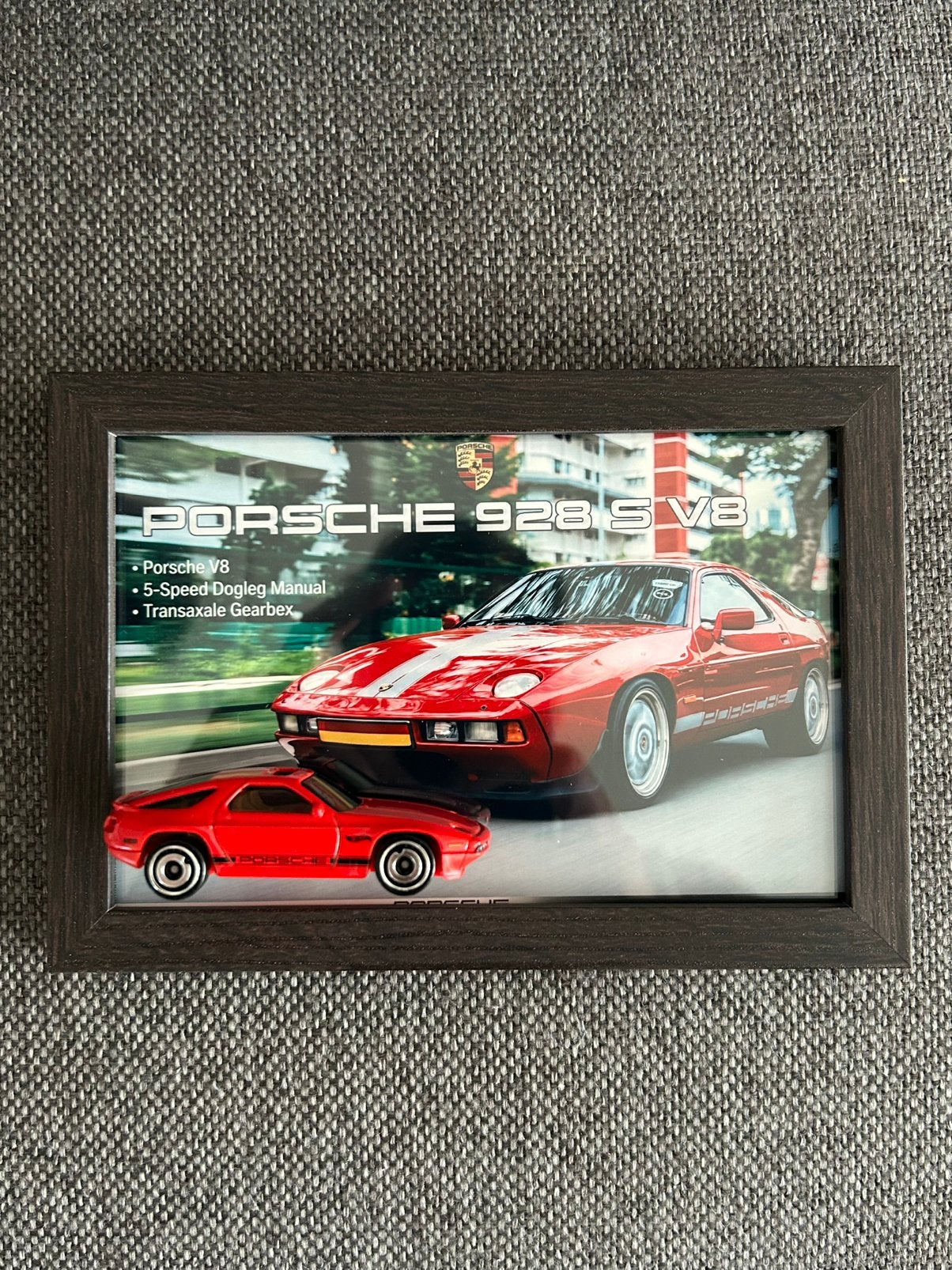 Porsche 928 S V8 Hot Wheels in Lijst (10x15 cm), Ophalen of Verzenden, Zo goed als nieuw, Auto's
