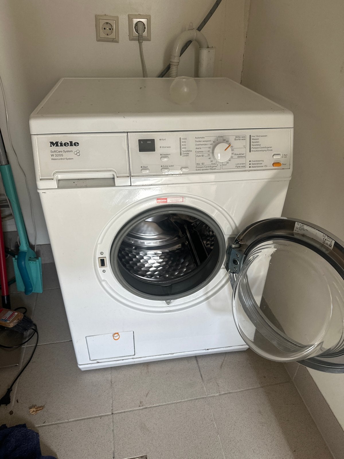 Miele SoftCare W3205 Wasmachine Watercontrol-System, Ophalen, Gebruikt, Voorlader, Kort programma