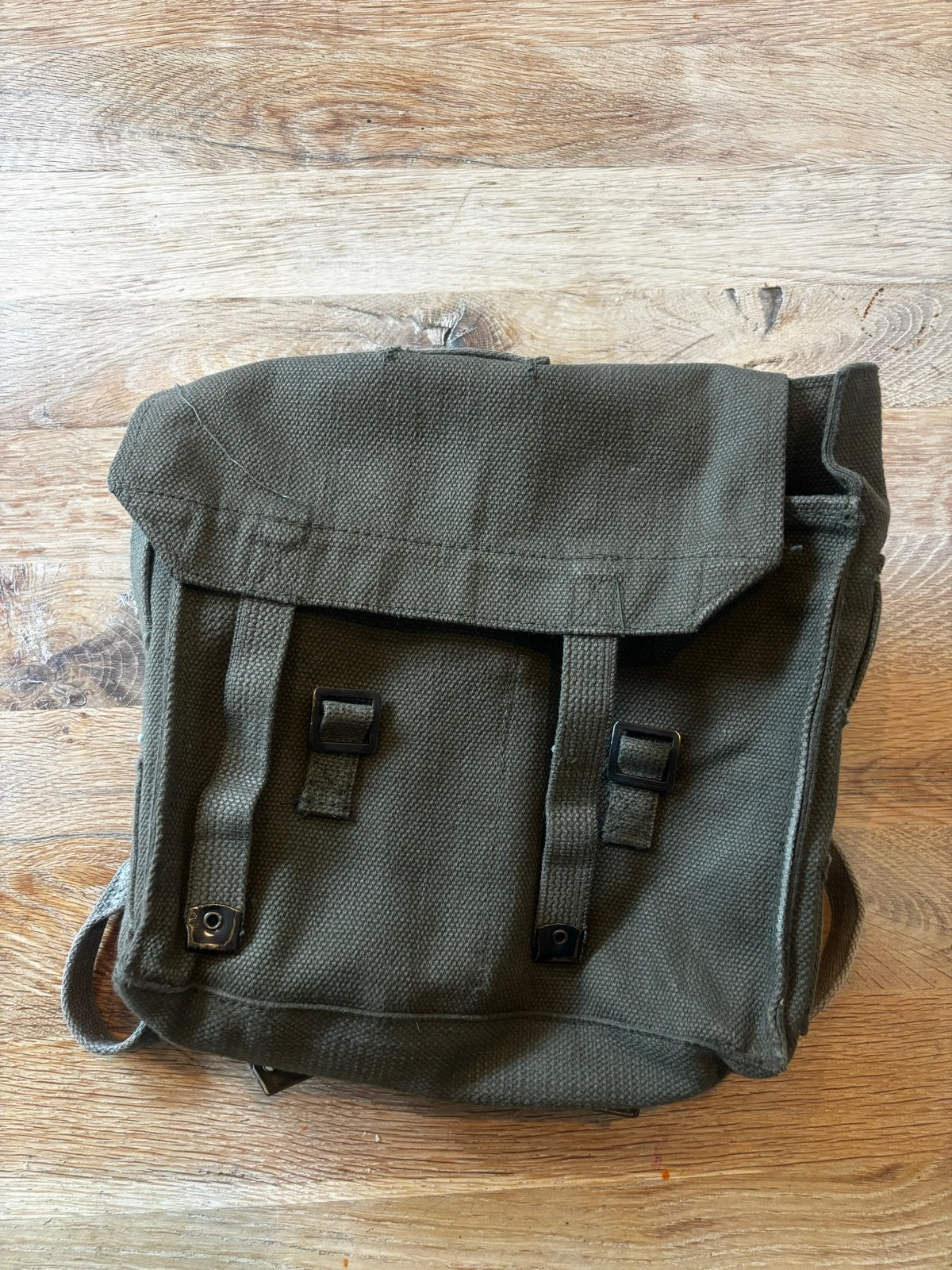 Vintage Militair Rugzakje - Legergroen, Verzamelen, Militaria | Algemeen, Ophalen of Verzenden, Landmacht, Overige gebieden, Kleding of Schoenen