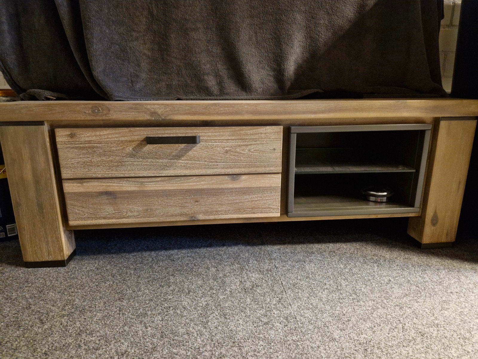 Te koop mooi massief houten tv meubel, Ophalen, 50 tot 100 cm, Zo goed als nieuw, Minder dan 100 cm
