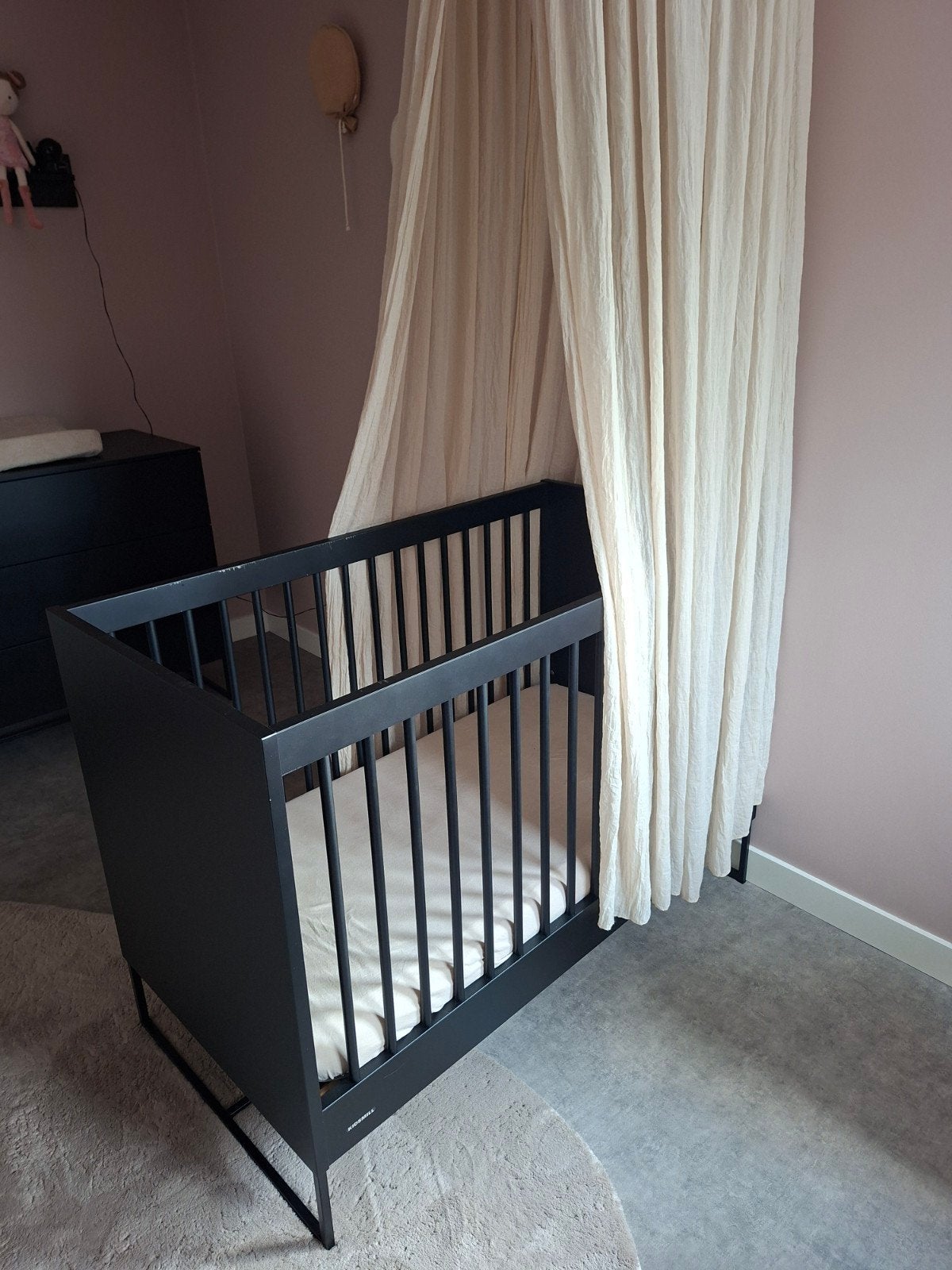 Kidsmill Ledikant en Commode mat zwart, Ophalen, Gebruikt