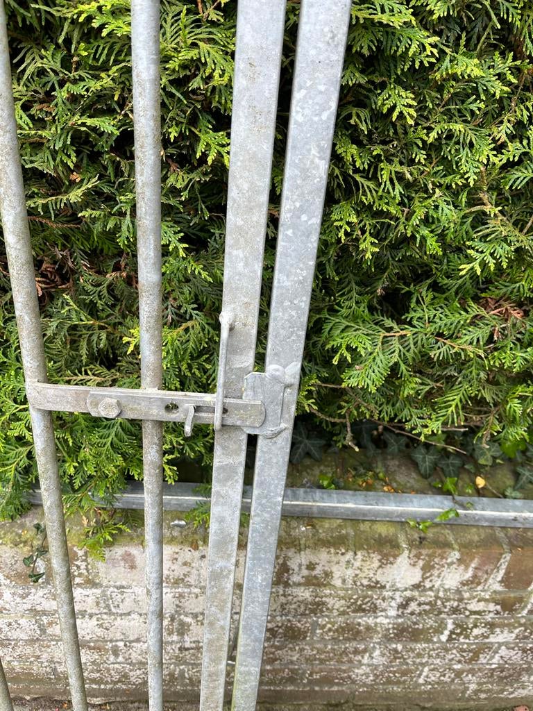 Kenneldeur/Stevige ijzeren poort - Gebruikt, Tuin en Terras, Ophalen, Met poort, Gebruikt, Tuinhek