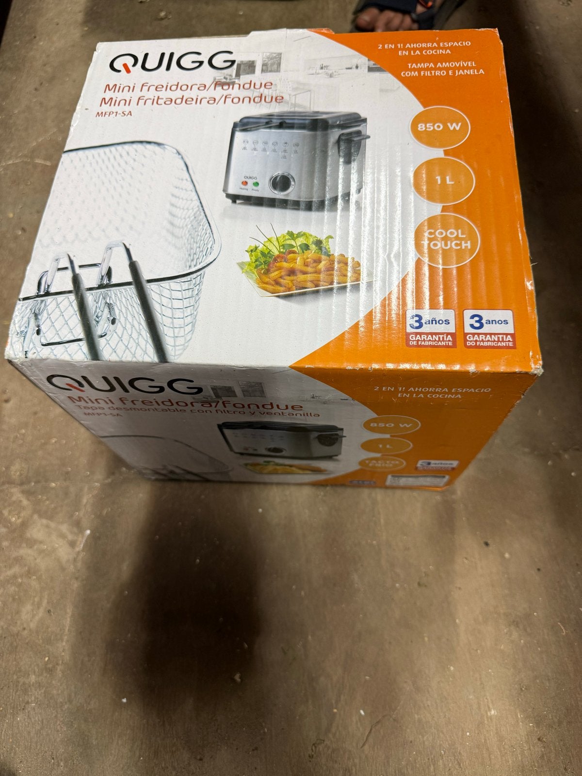Nieuwe Quigg Mini Frituurpan / Fondue - Ideaal voor Camping, Witgoed en Apparatuur, Frituurpannen, 1 tot 2 liter, Ophalen of Verzenden