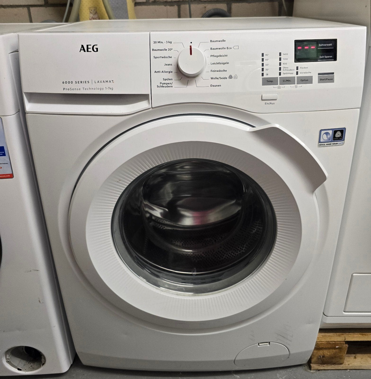 AEG Lavamat 7 kg A+++ Wasmachine - Rubber defect, 6 tot 8 kg, Ophalen, Gebruikt, 85 tot 90 cm
