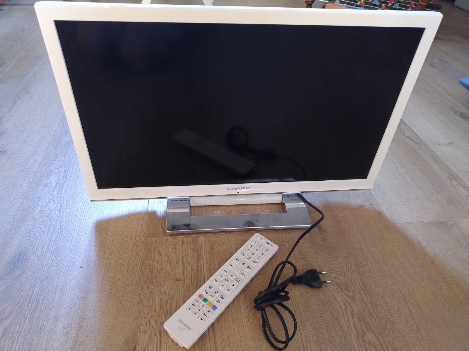 SHARP TV type LC-24LE250E-WH, Ophalen of Verzenden, Zo goed als nieuw, 60 tot 80 cm, LED