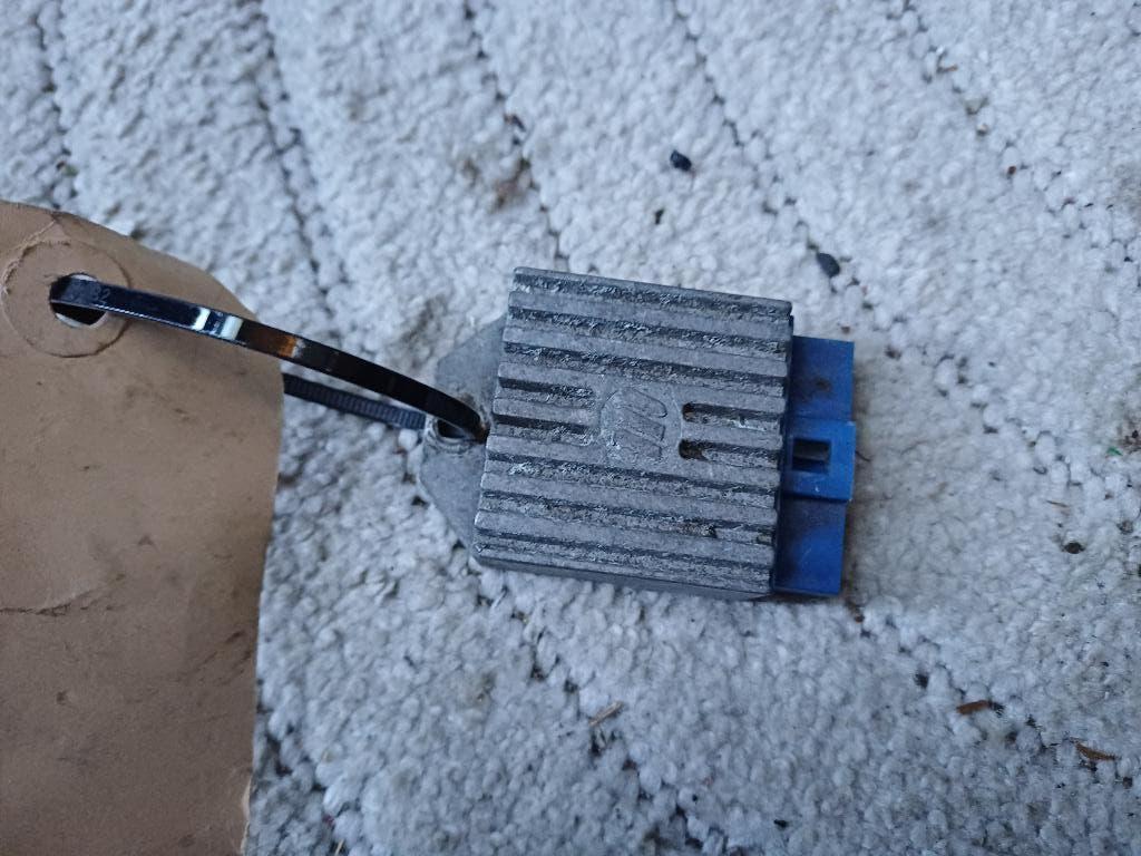 Malaguti F10 jetline 1995 spannings regelaar gebruikt, Ophalen of Verzenden, Gebruikt, Overige typen, Overige merken