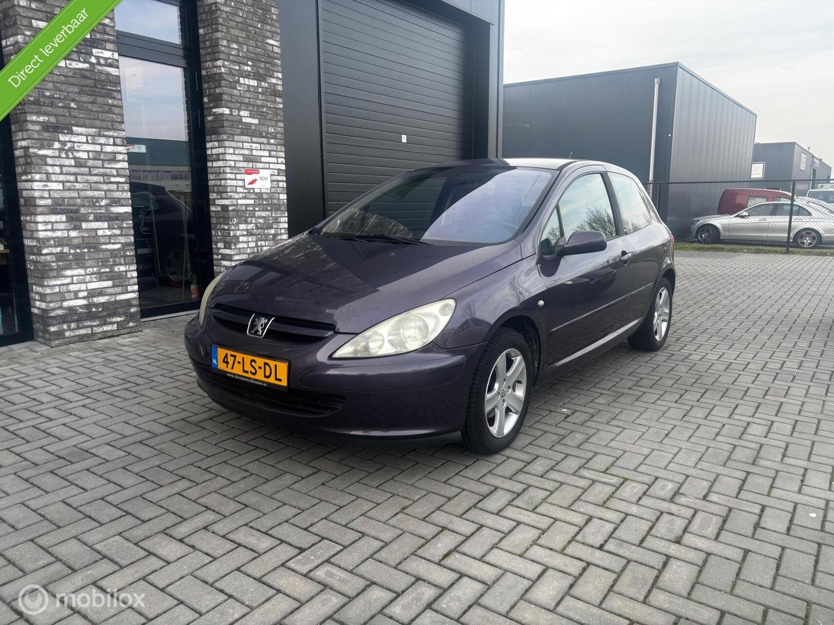 Peugeot 307 1.6-16V XR, Voorwielaandrijving, Zwart, Handgeschakeld, 1151 kg