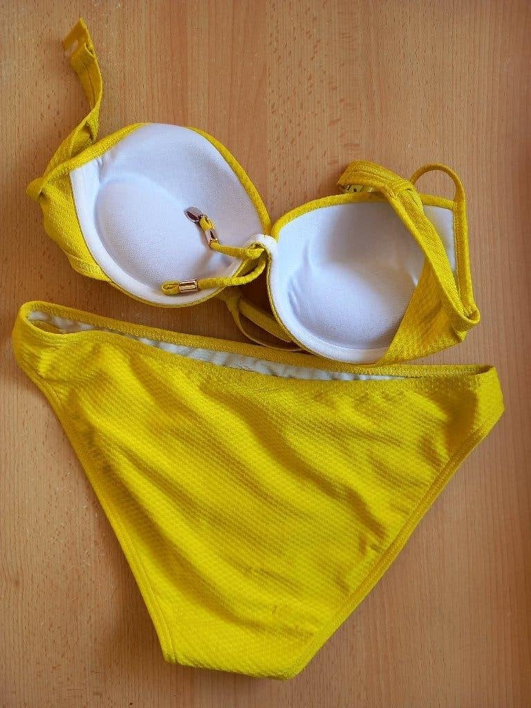 Bikini van Livera., Ophalen of Verzenden, Zo goed als nieuw, Geel, Bikini