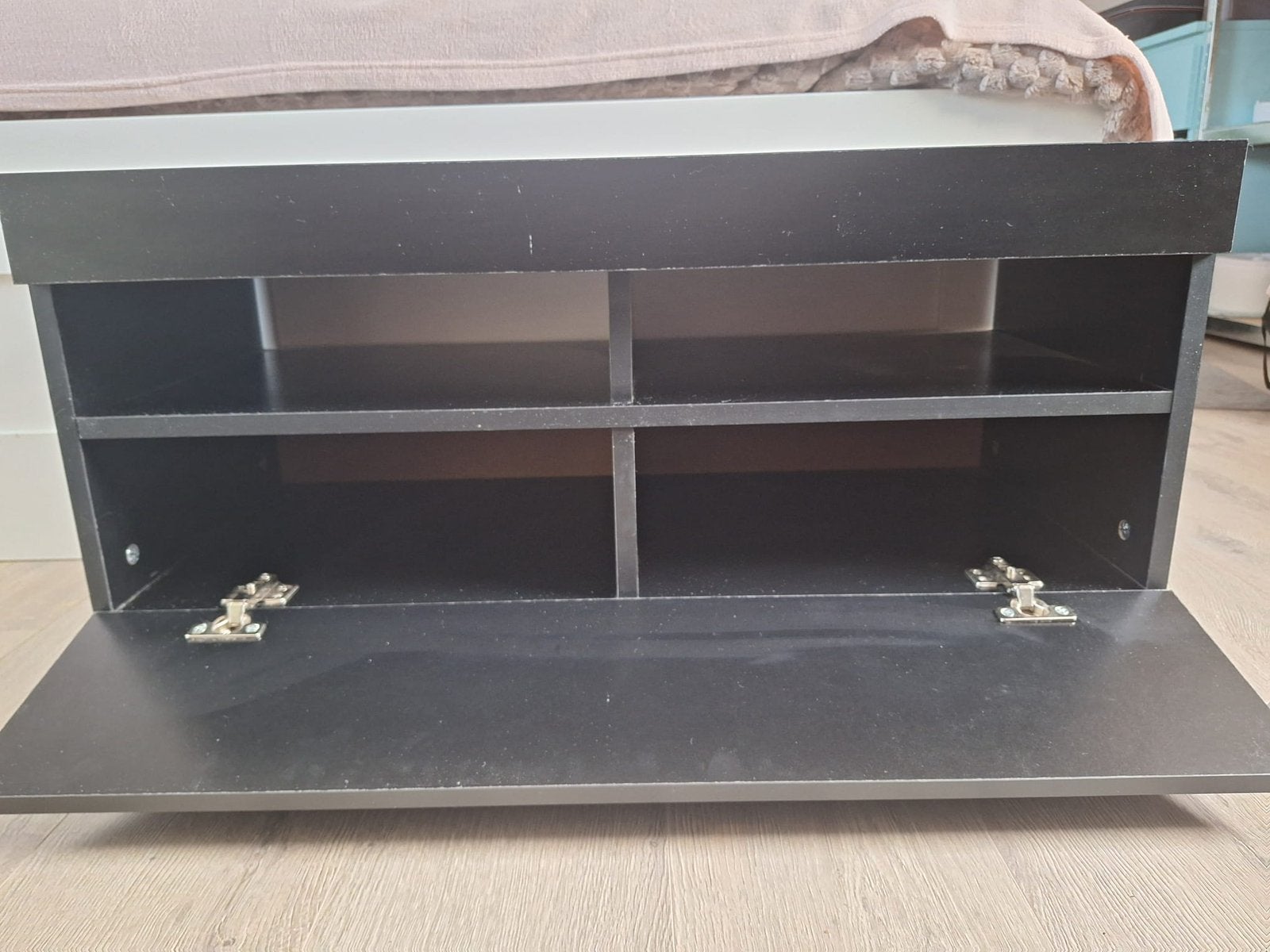 Klein meubel kastje, Ophalen, Zo goed als nieuw