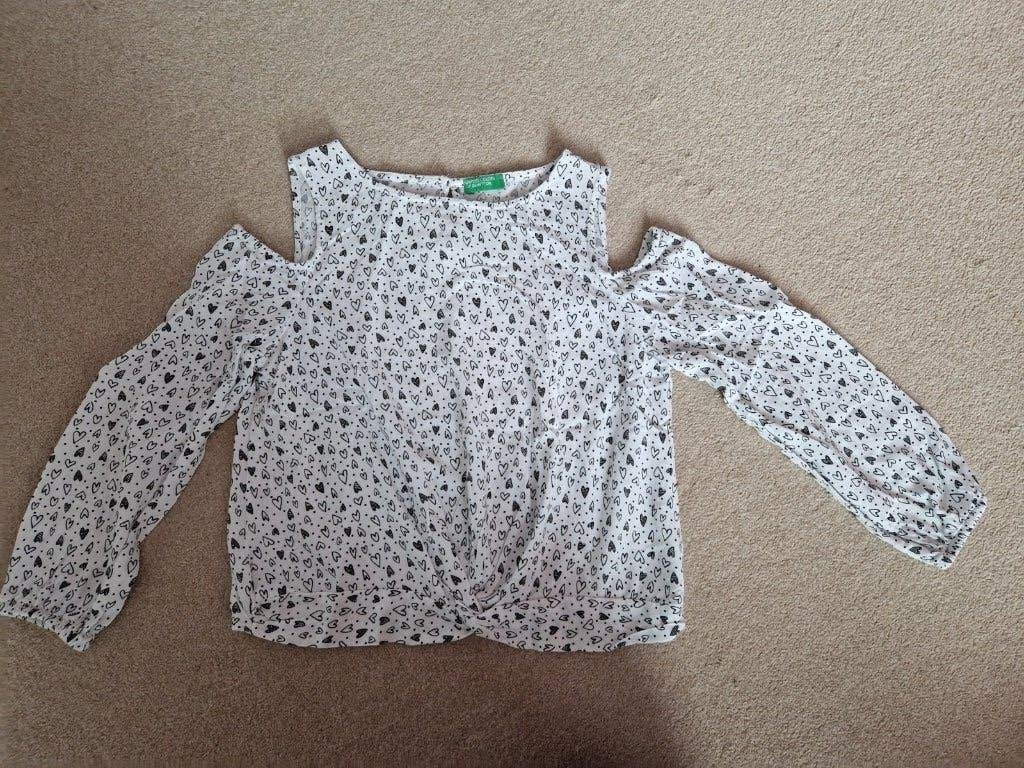 Erg leuk shirtje van Benetton maat 140 cm, Meisje, Ophalen of Verzenden, Zo goed als nieuw, Shirt of Longsleeve