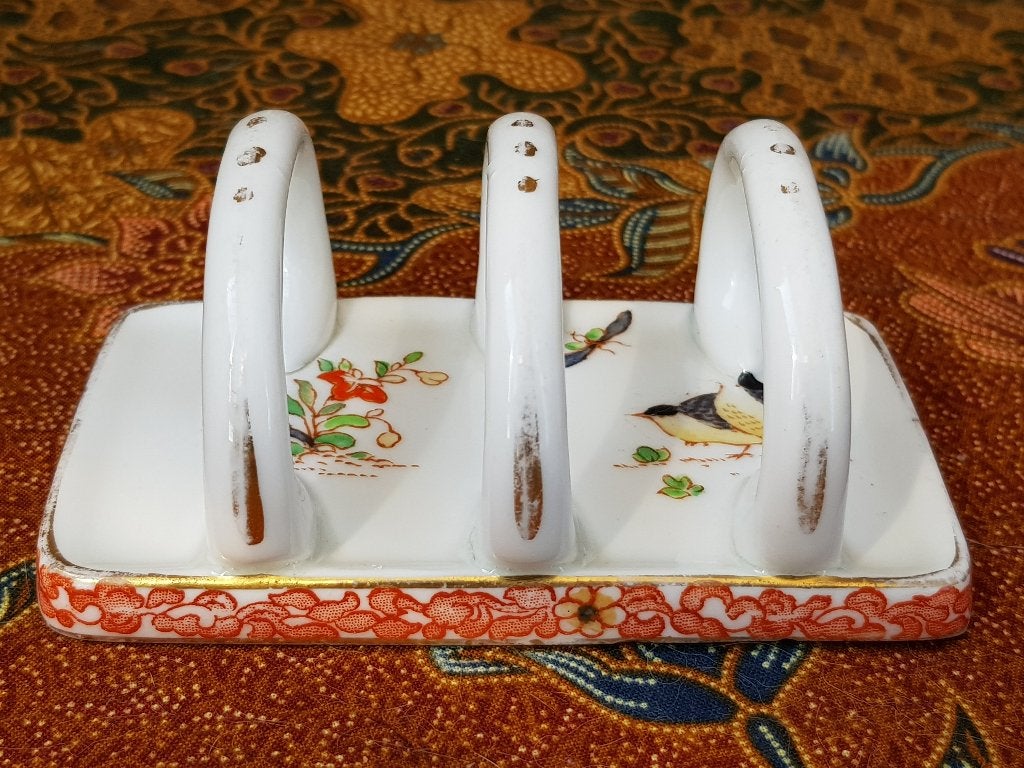 Mooi antiek toastrekje uit Engeland van porselein 9,5 cm., Ophalen of Verzenden