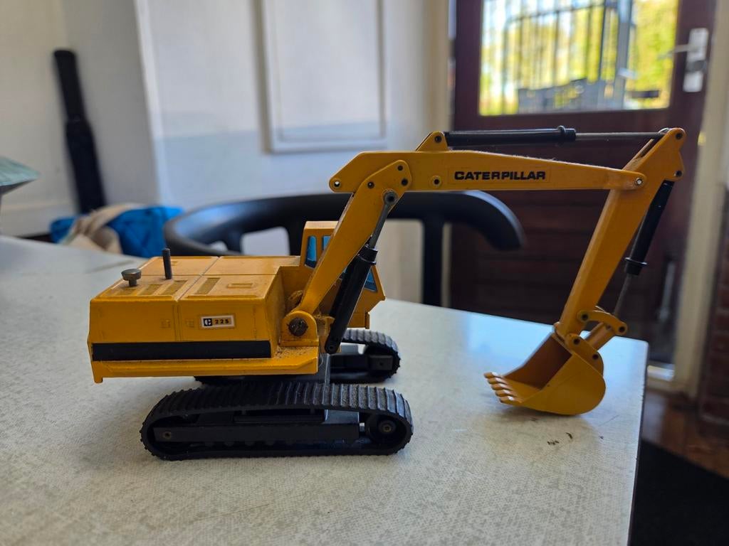 Caterpillar 225 Graafmachine Model, Ophalen of Verzenden