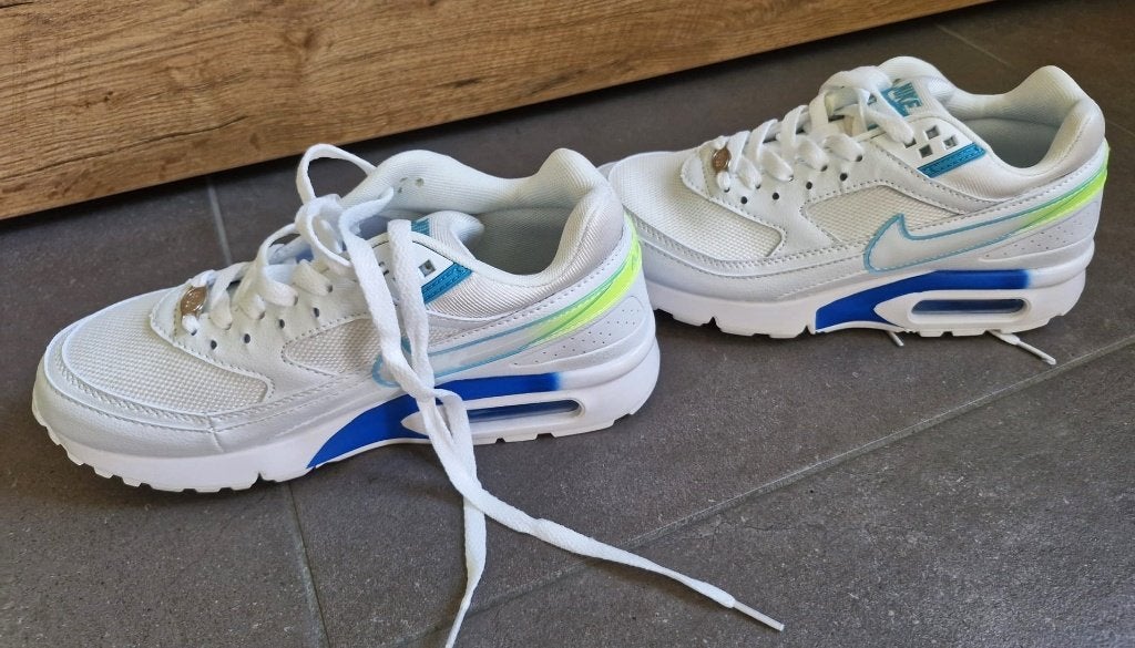 Nike Air Max 90 witte sneakers blauw & groen maat 39 NIEUW!, Wit, Nike, Nieuw, Ophalen of Verzenden