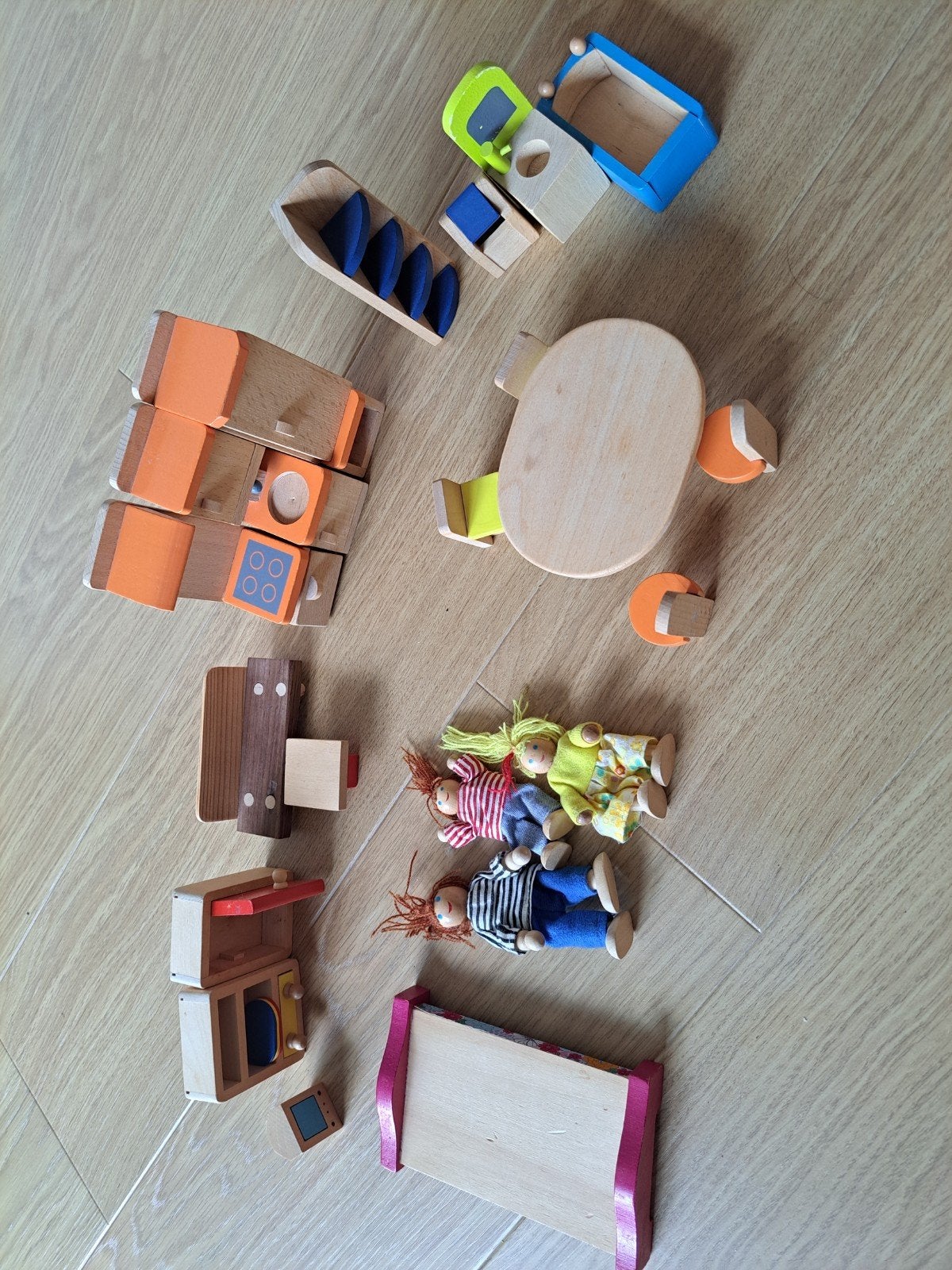 Complete Poppenhuis Inrichting met Poppen - Houten Speelgoed, Ophalen of Verzenden, Gebruikt, Toebehoren