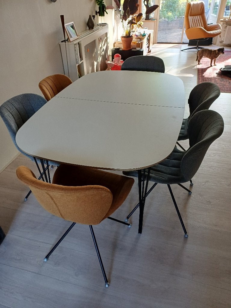Eettafel, Ophalen, Kunststof, Gebruikt, 100 tot 150 cm