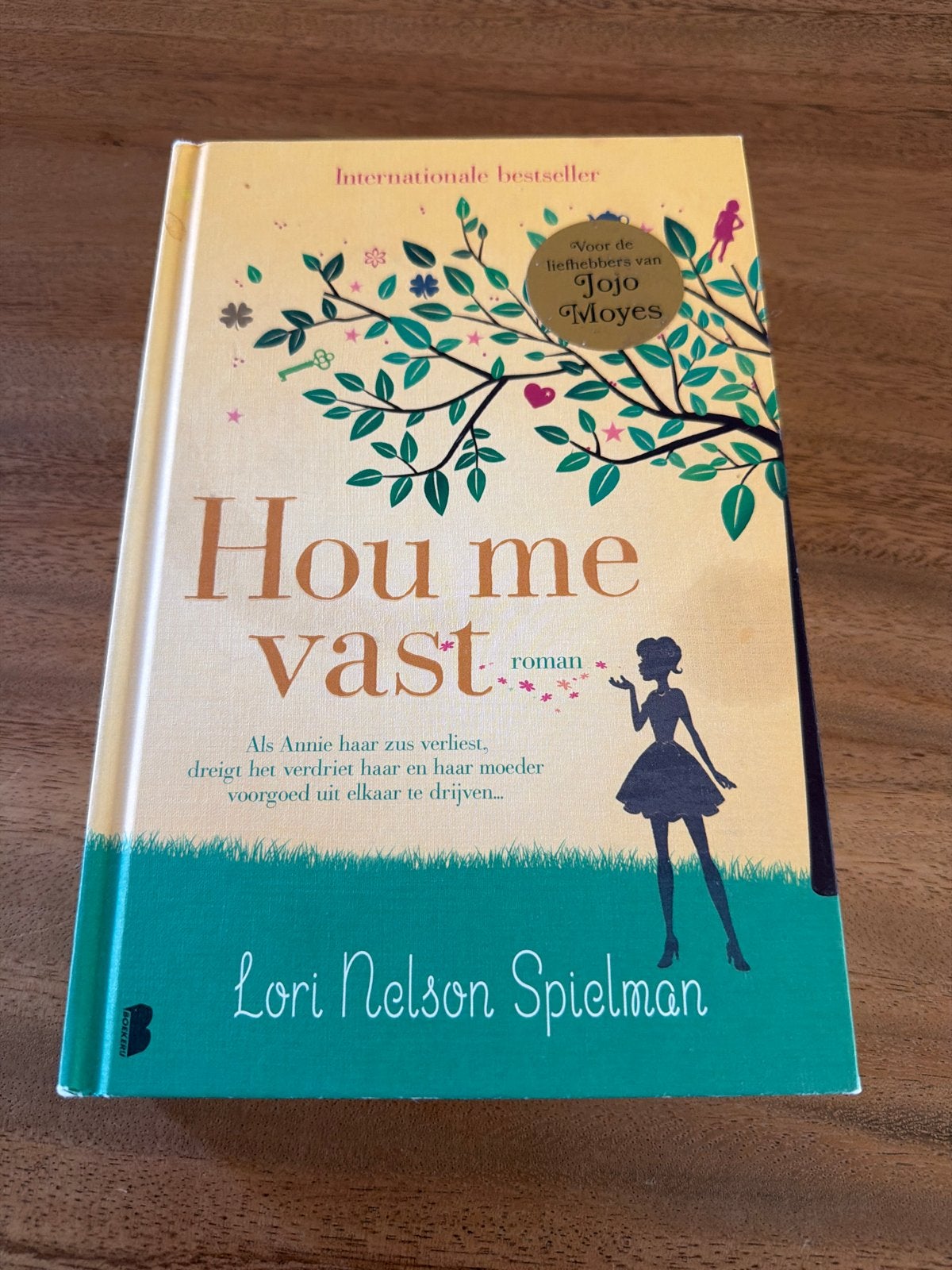 Hou me vast - Lori Nelson Spielman (roman), Boeken, Ophalen of Verzenden, Zo goed als nieuw, Nederland