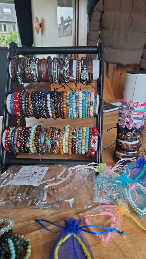 Nieuwe armbandjes, Hobby en Vrije tijd, Ophalen of Verzenden, Nieuw, Kraal