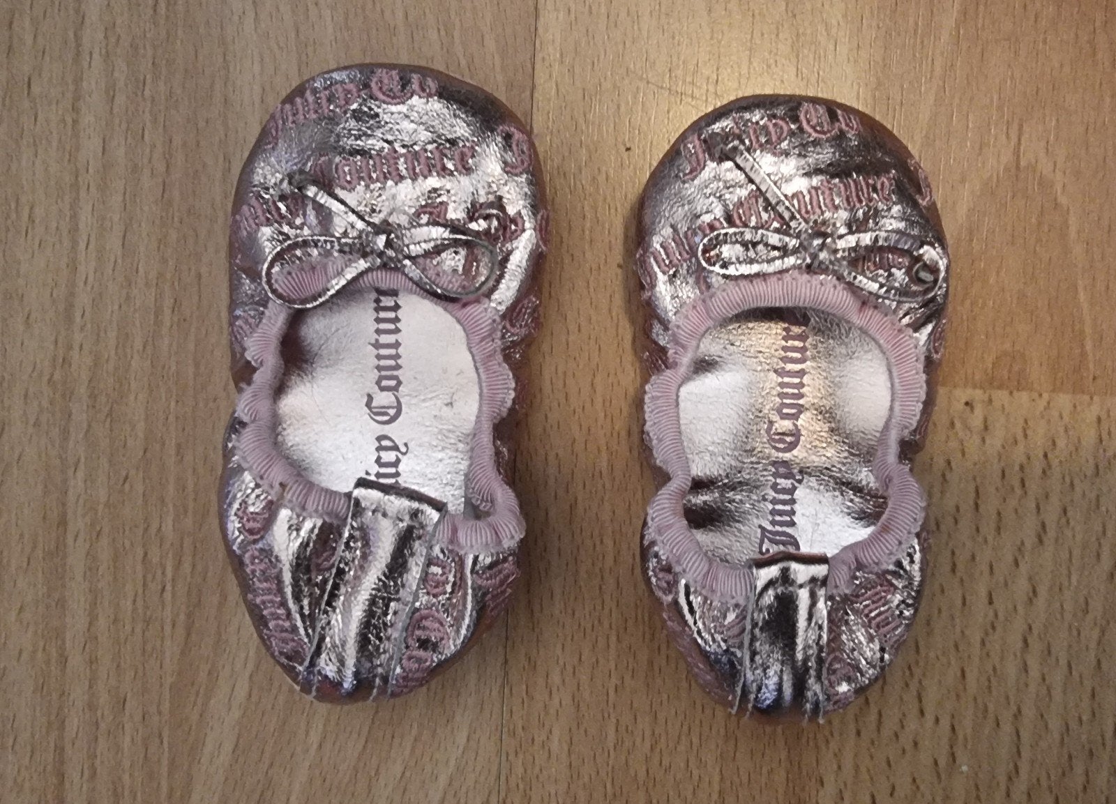 Schoentjes baby Juicy Couture - nieuw, Kinderen en Baby's, Babykleding | Schoentjes en Sokjes, Ophalen of Verzenden