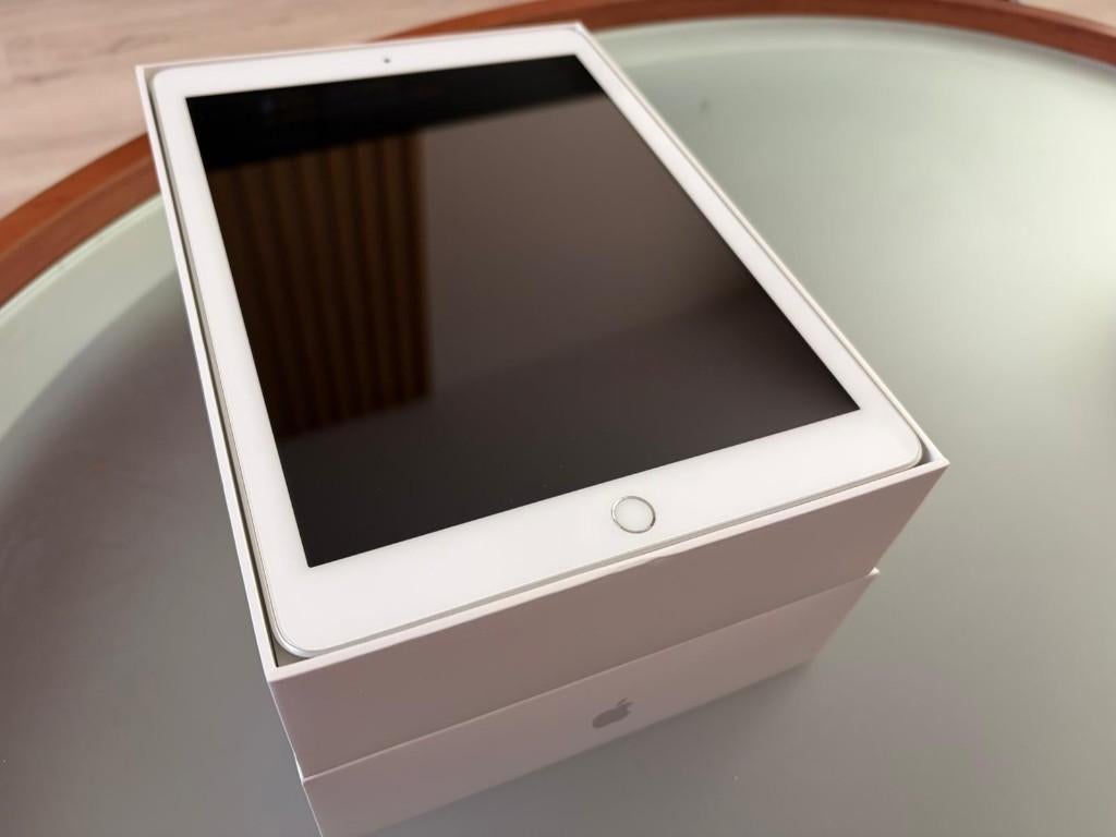 Apple iPad 6e generatie | 128gb | Zilver | in doos-als Nieuw, Computers en Software, Apple iPads, 10 inch, Apple iPad, Ophalen of Verzenden