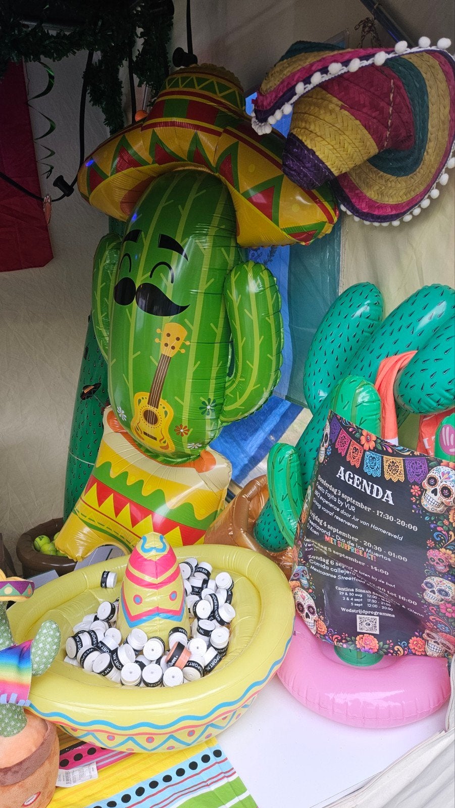 Diverse Mexicaanse Feestdecoratie en Accessoires, Hobby en Vrije tijd, Feestartikelen, Ophalen, Zo goed als nieuw, Versiering