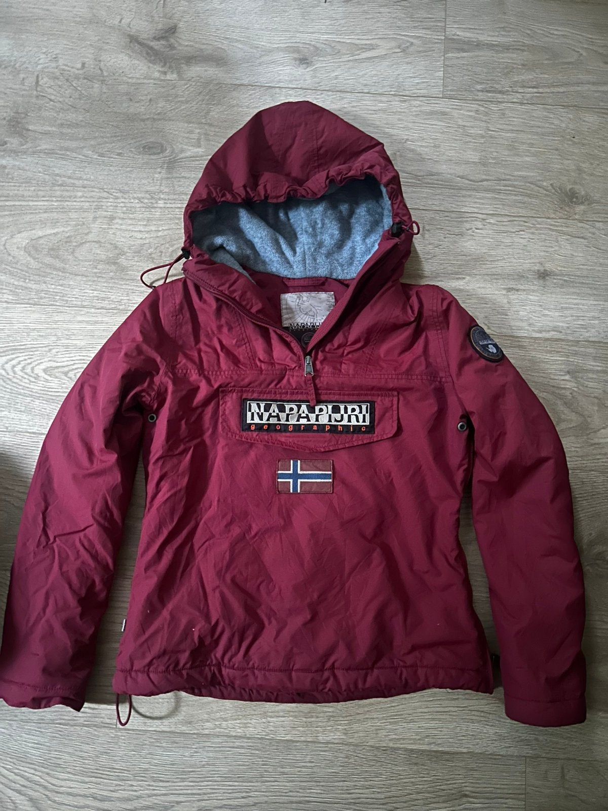 Napapijri Skidoo Anorak Jas - Maat S - Rood, Kleding | Dames, Ophalen of Verzenden, Zo goed als nieuw, Maat 36 (S), Jack