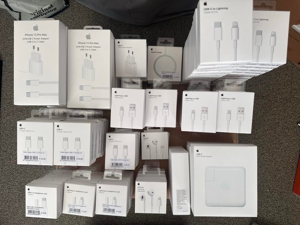 Apple USB-C / Lightning opladers & kabels, Ophalen, Nieuw