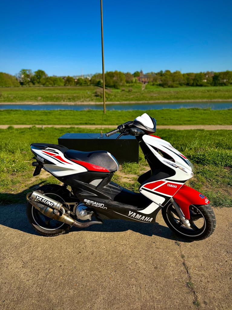 yamaha aerox 2012 jubileum editie, Ophalen, Zo goed als nieuw, Tweetakt, Aerox