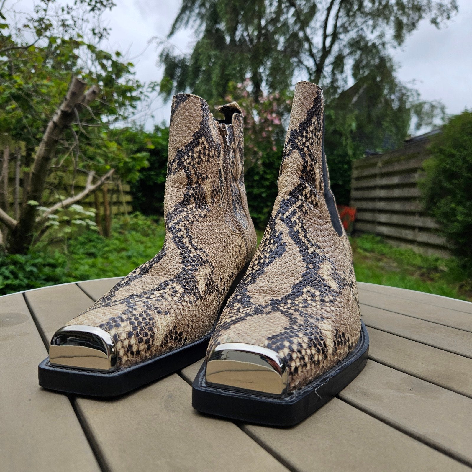 Super mooie Sacha boots maat 42, Overige kleuren, Lage of Enkellaarzen, Ophalen of Verzenden, Zo goed als nieuw
