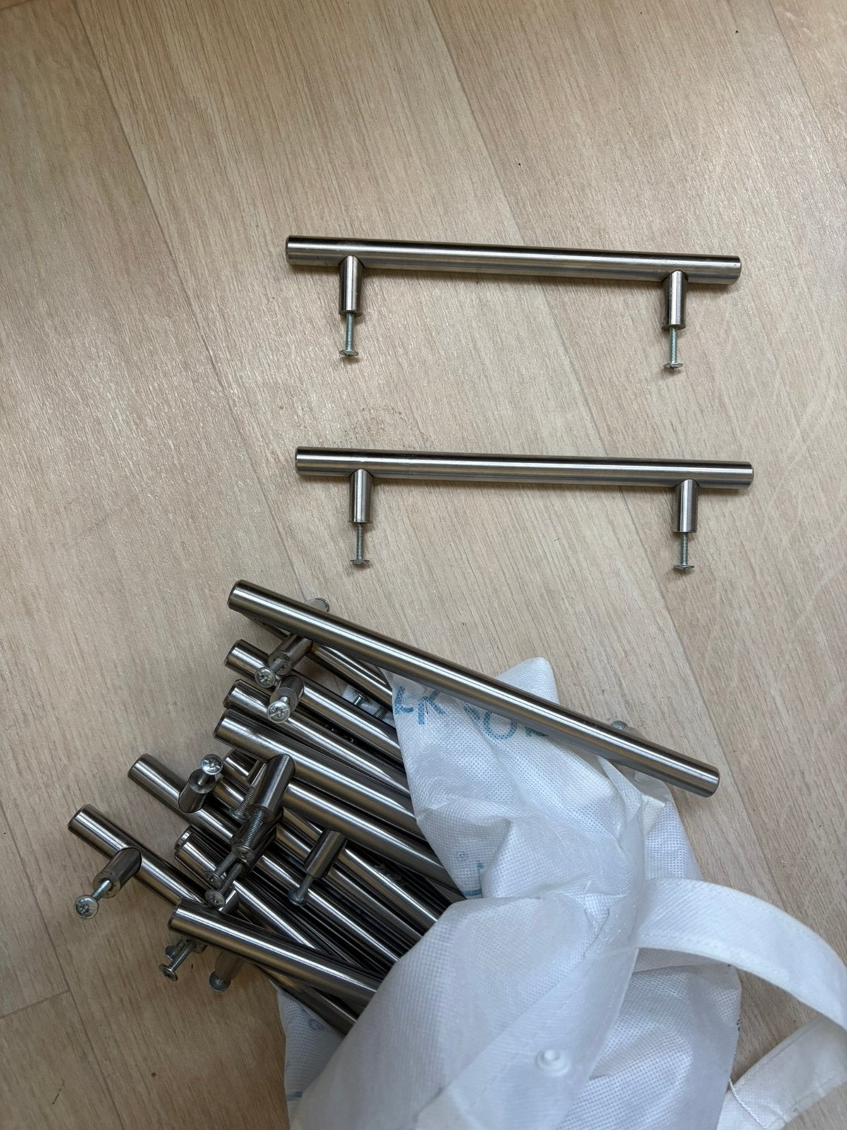 17 RVS Keukengrepen - 22cm lang, 16cm schroefafstand, Huis en Inrichting, Keuken | Keukenelementen, Ophalen, Minder dan 50 cm