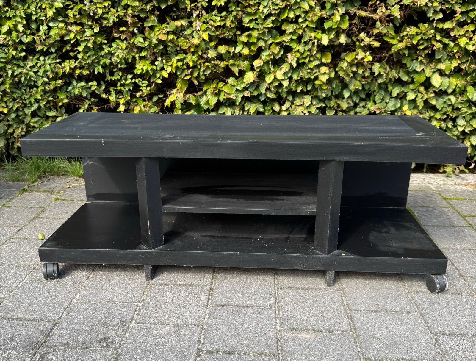 Zwarte Televisiekast met beschadigingen - Ophalen Haulerwijk, Huis en Inrichting, Ophalen, Gebruikt, 100 tot 150 cm, Minder dan 100 cm