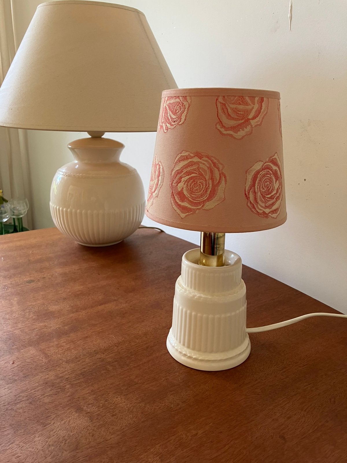 Wedgwood Edme zeldzame tafellamp met snoer met kap oudroze, Ophalen of Verzenden, Minder dan 50 cm