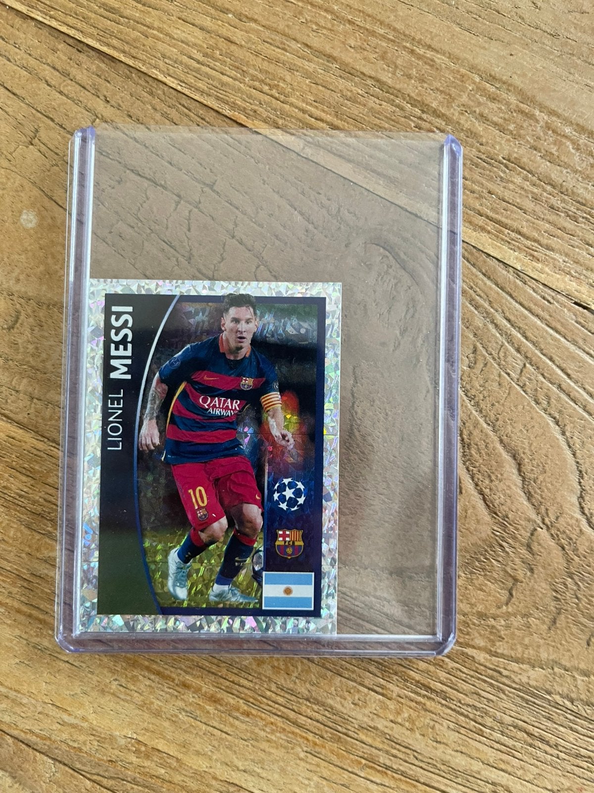 Lionel Messi FC Barcelona 2015 Topps Refractor, Ophalen of Verzenden, Zo goed als nieuw, Plaatje