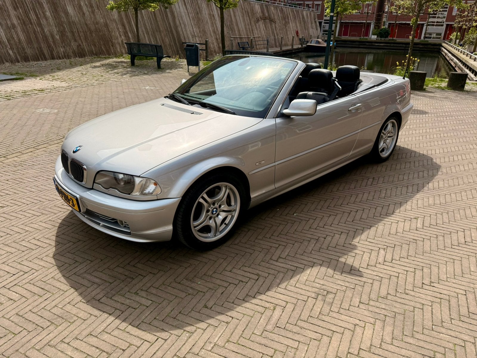 BMW 330Ci cabrio aut., Auto's, Automaat, Achterwielaandrijving, Zwart, 4 stoelen