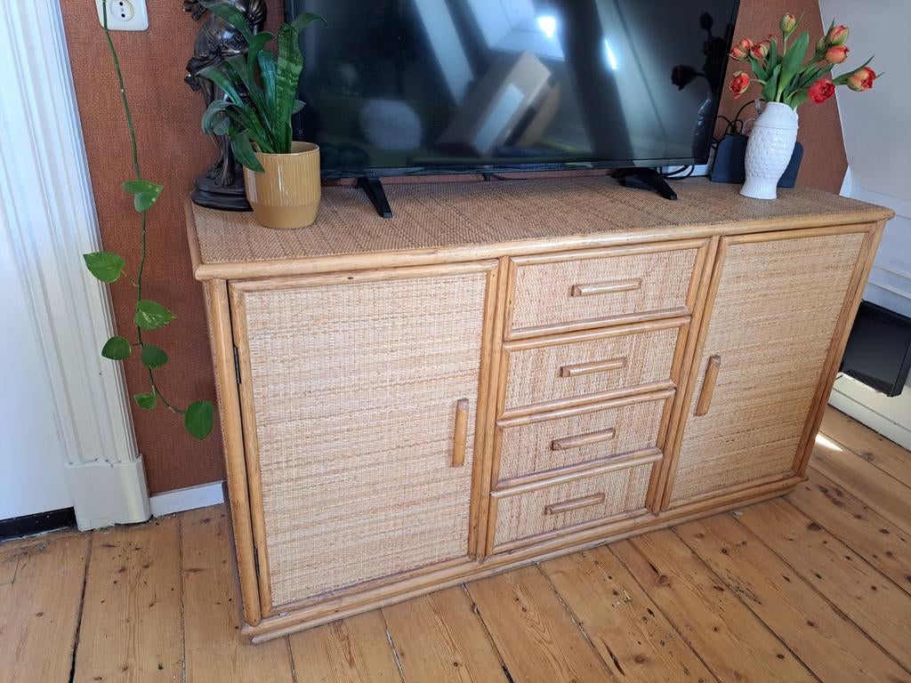 Vintage dressoir / tv kast rotan 150 x 81 x 48, Huis en Inrichting, Kasten | Dressoirs, Ophalen, Met deur(en), 150 tot 200 cm