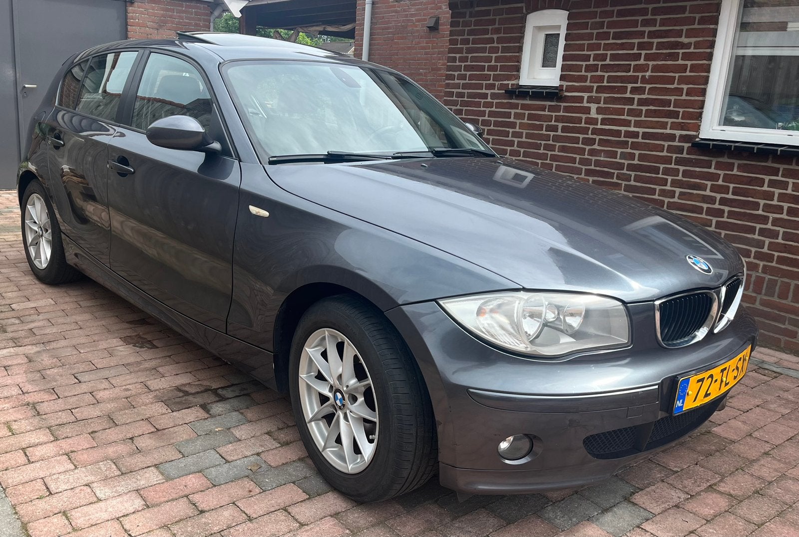 BMW 1-Serie 2.0 120I 2006 E87 Lage km’s!, Auto's, BMW, Achterwielaandrijving, 1995 cc, Zwart, 4 cilinders