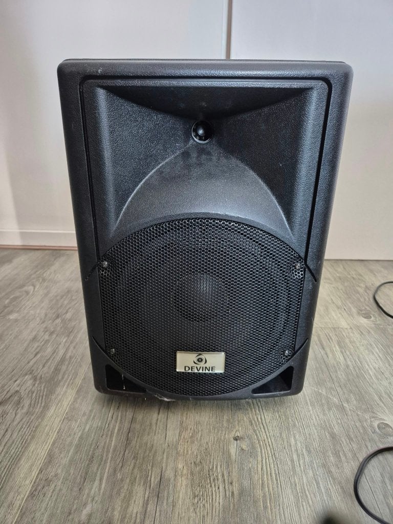 Devine Artis 8A Actieve PA Speaker – USB / SD / MP3, Ophalen, Gebruikt