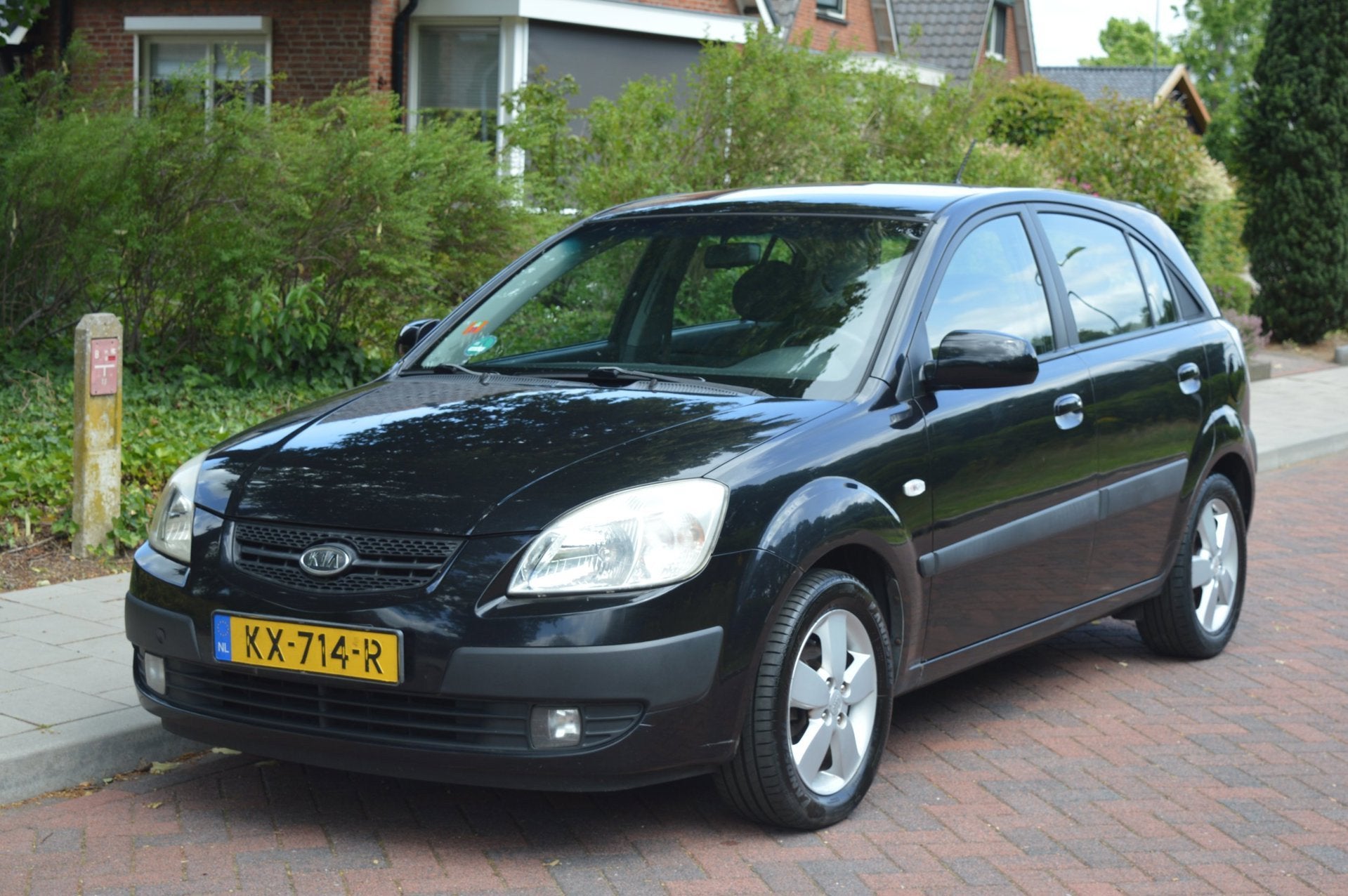 Kia Rio 1.4 L Goed onderhouden/nw airco, Stof, Gebruikt, 4 cilinders, 1054 kg
