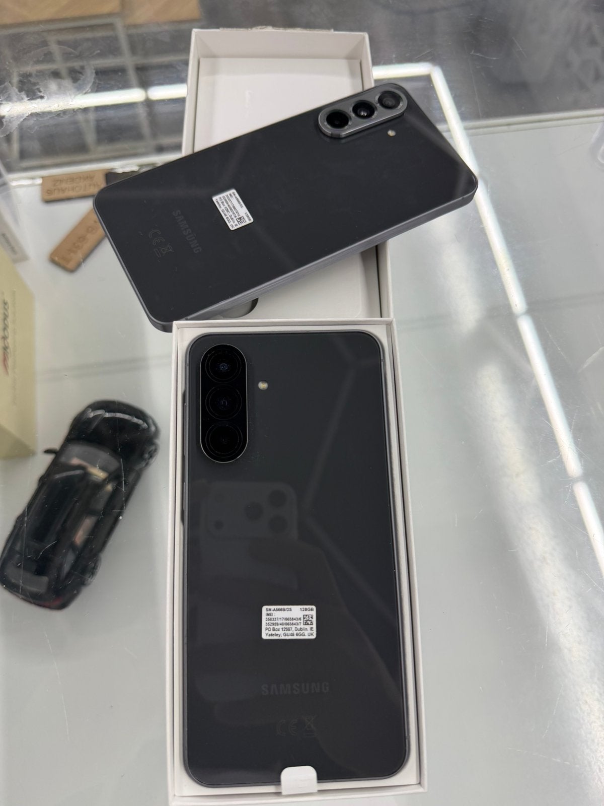 Samsung galaxy a56 2 stuks, Telecommunicatie, Mobiele telefoons | Samsung, Samsung, Zwart, Ophalen of Verzenden, Zo goed als nieuw