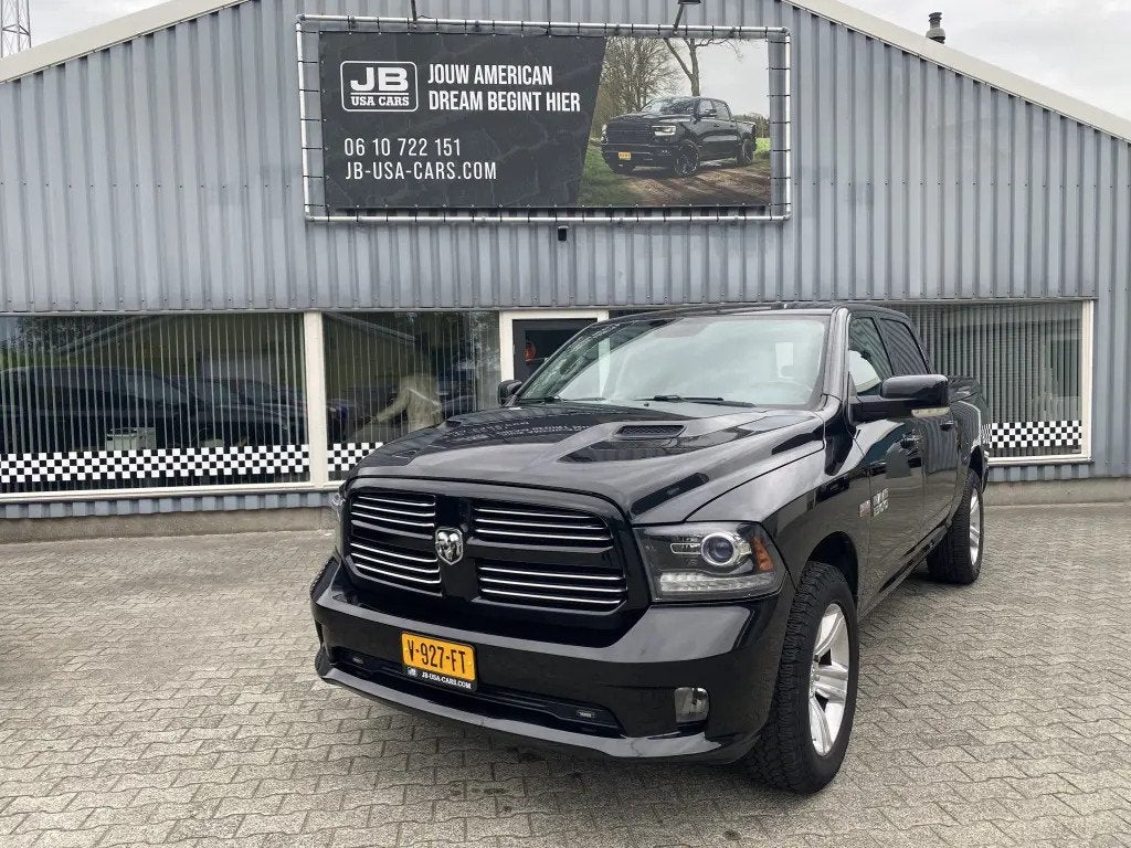 Dodge Ram Sport Black 5.7 V8 4x4 LPG-3 € 31.500,00, Automaat, Gebruikt, Zwart, Bedrijf